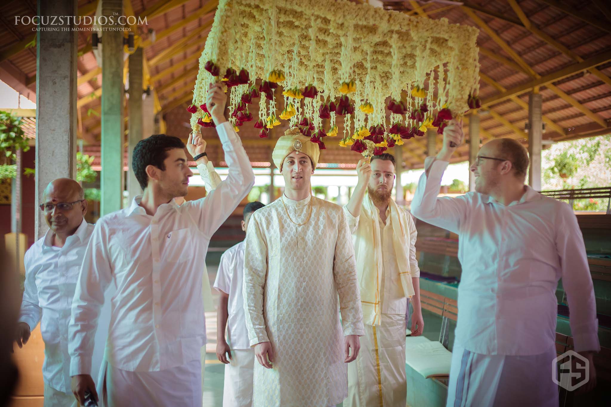 best candid wedding photographers bangalore karnataka