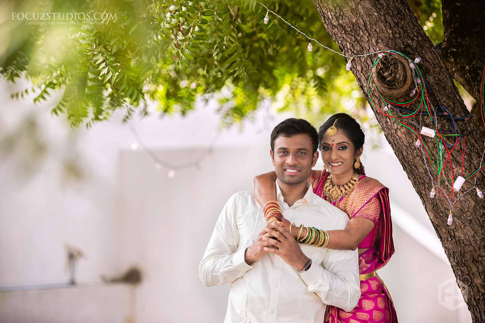 Ruturaj and Utkarsha in traditional Tamil wedding attire : r/csk