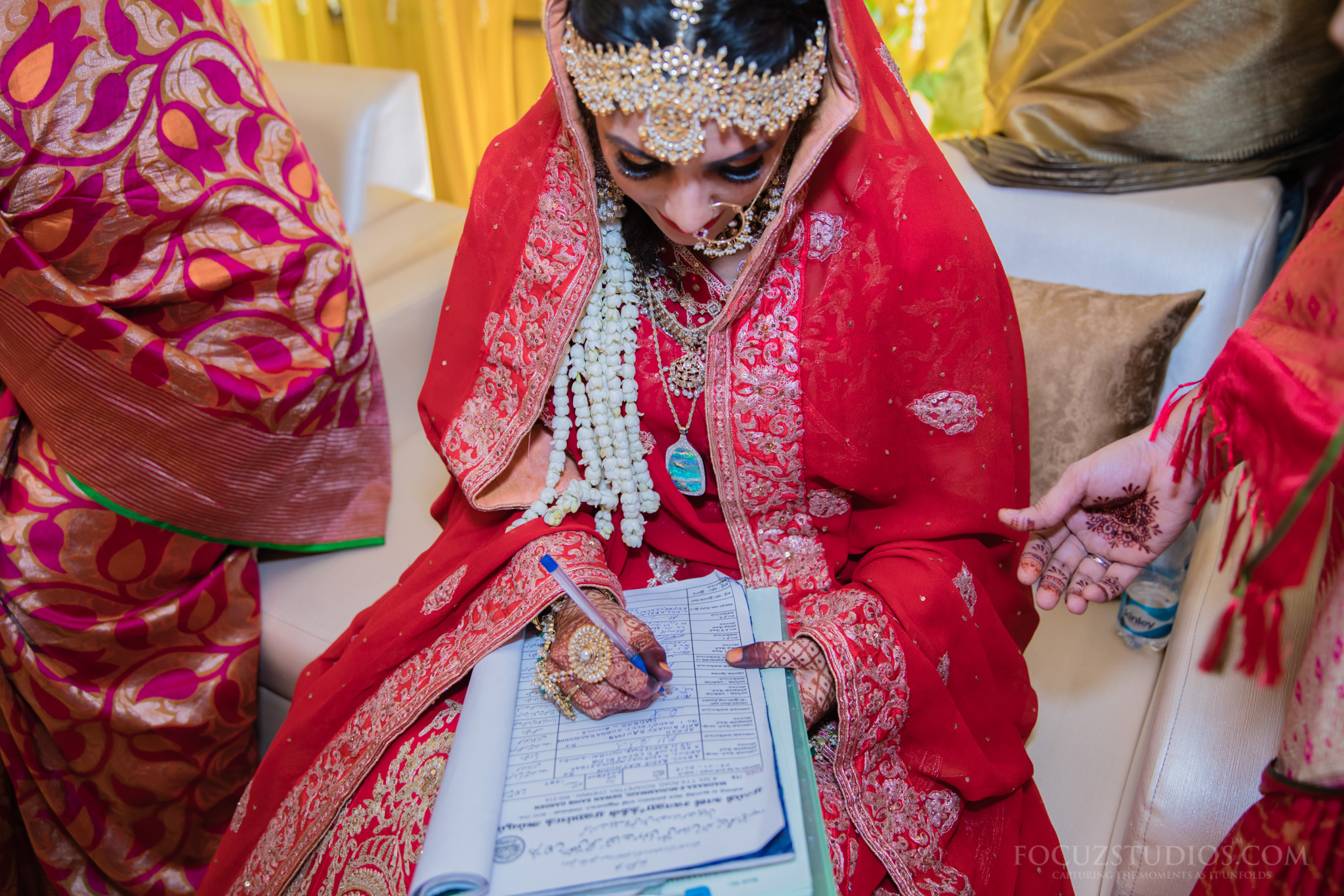 muslim wedding ceremony bride signs 3