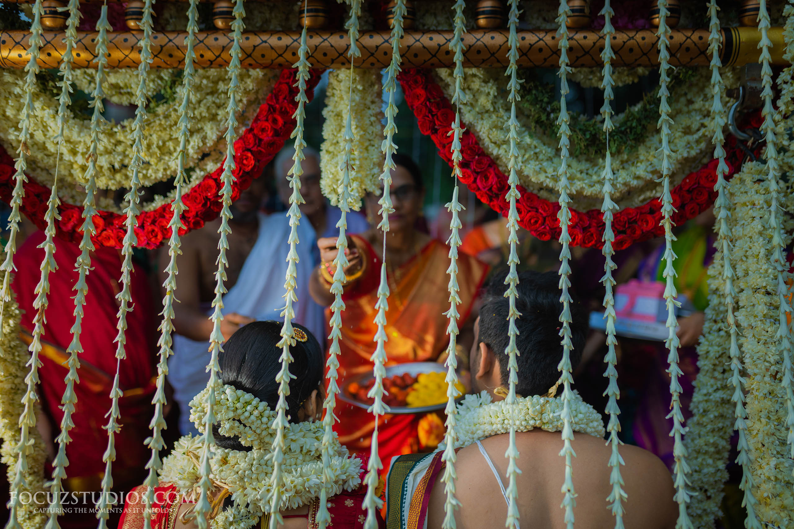 brahmin-wedding-oonjal-photos-53