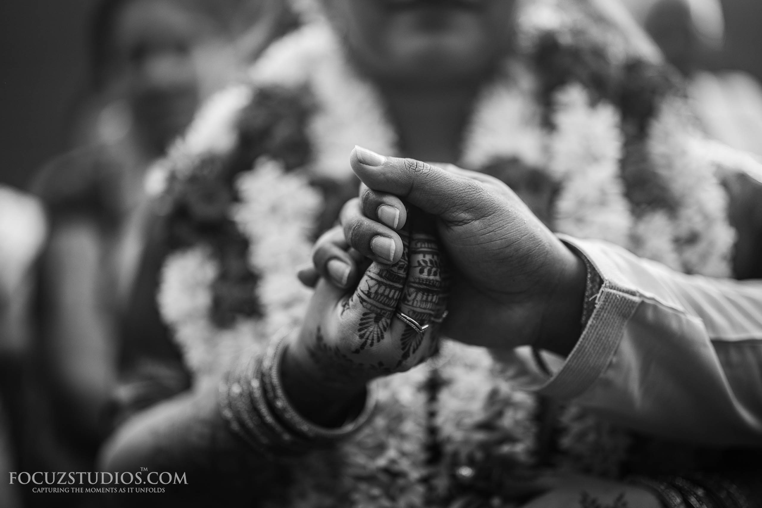 https://www.focuzstudios.in/wp-content/uploads/2023/03/telugu-wedding-traditions-sree-varaaham-hall-70-1.jpg