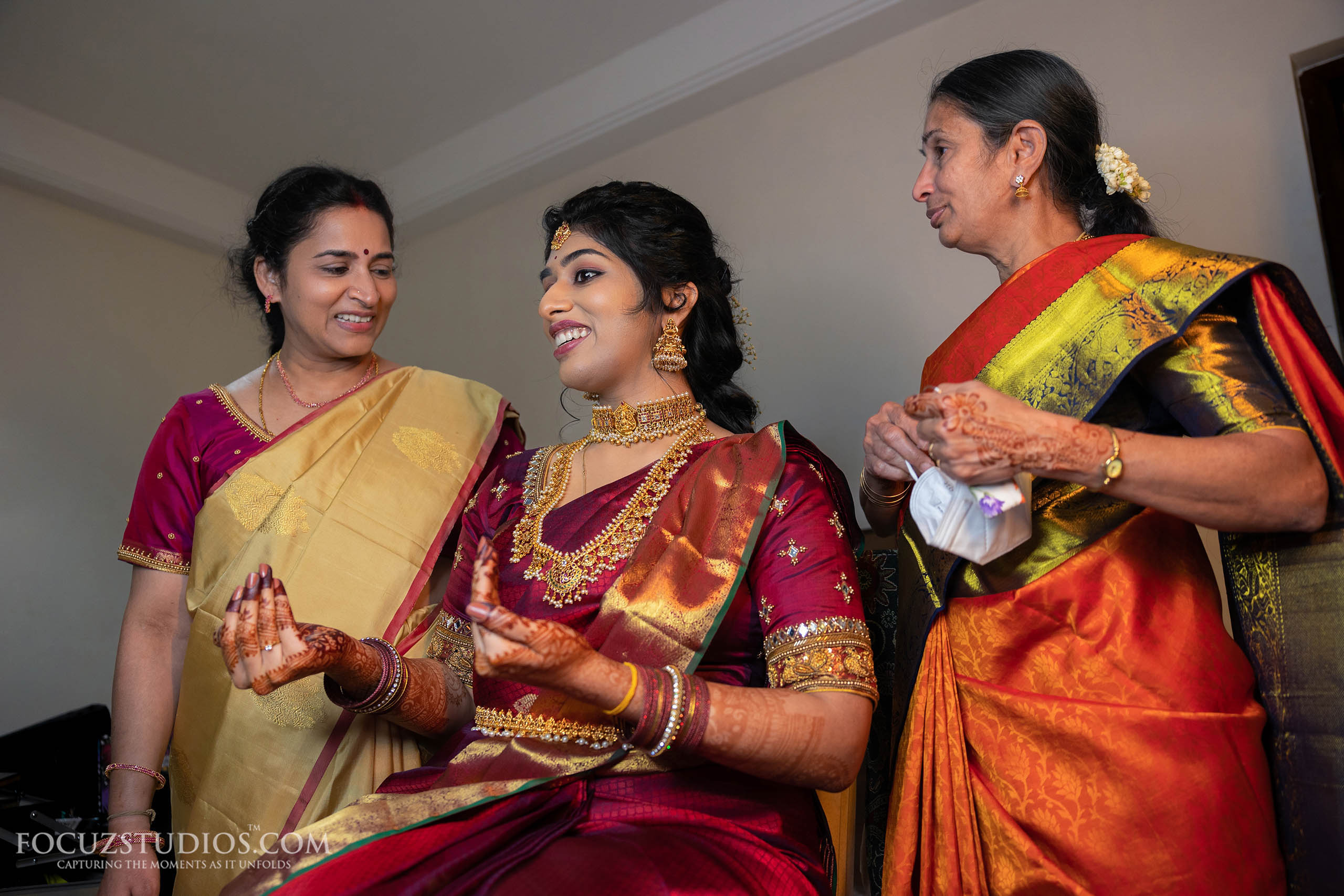 brahmin-wedding-bride-getting-ready-photos-29