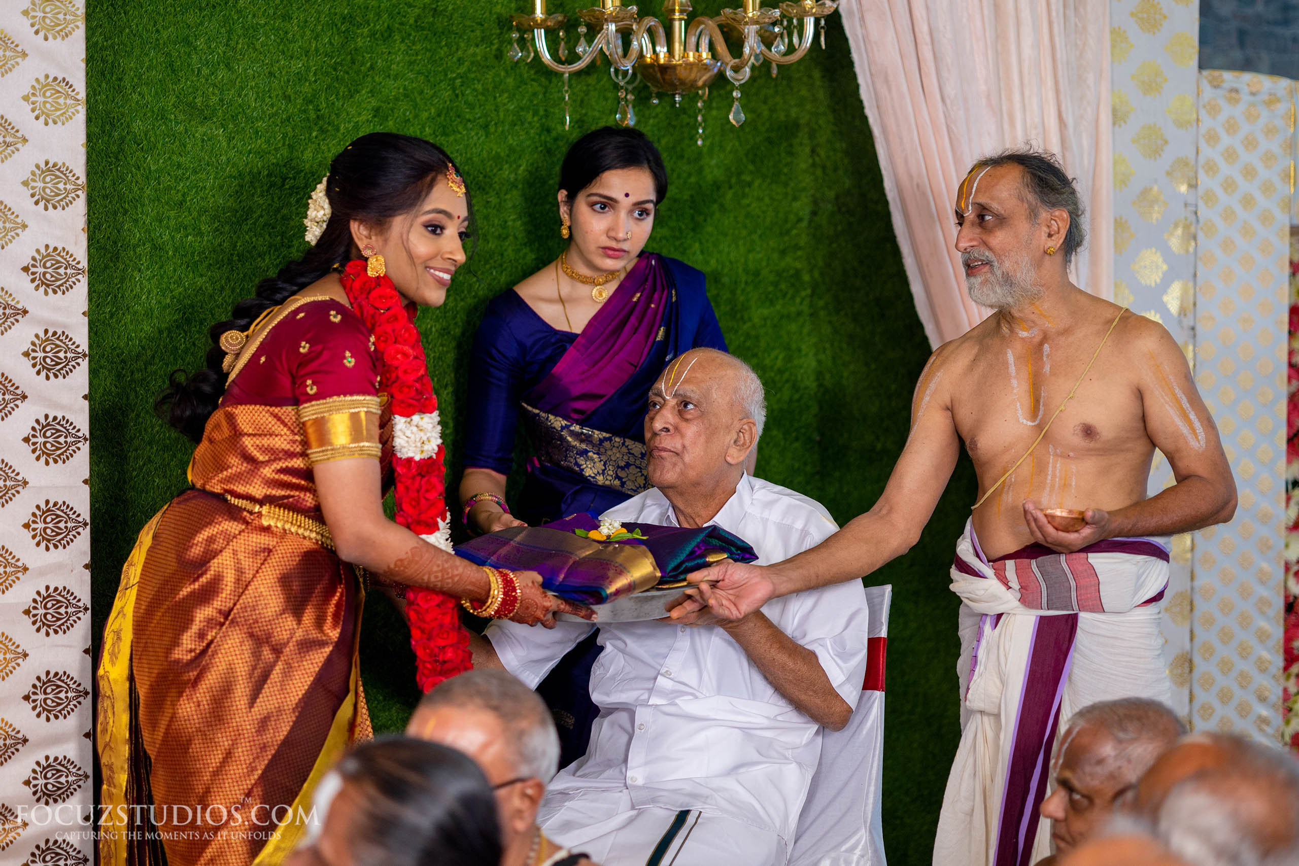 south-indian-brahmin-wedding-ritual-engagement-photos-28