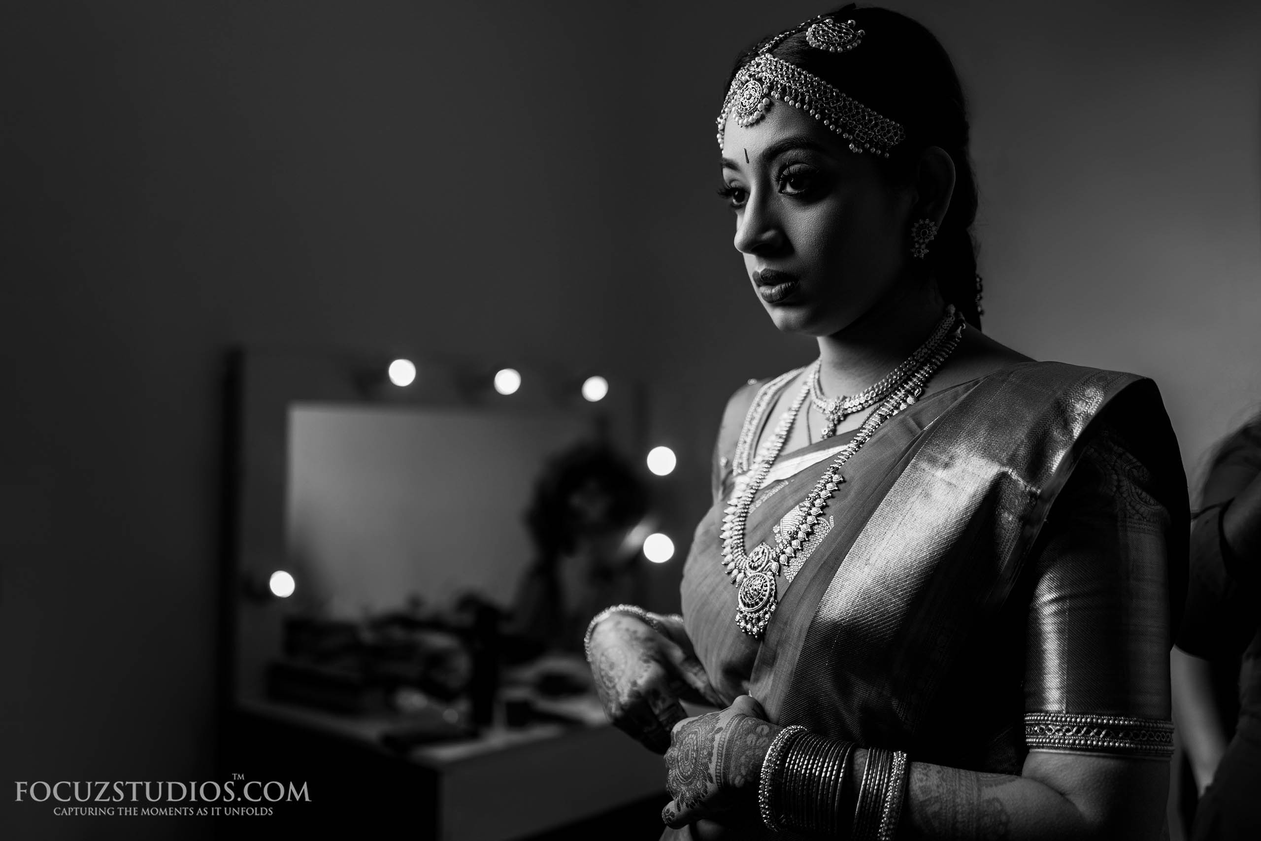 south-indian-bride-getting-ready-candid-wedding-photography-12