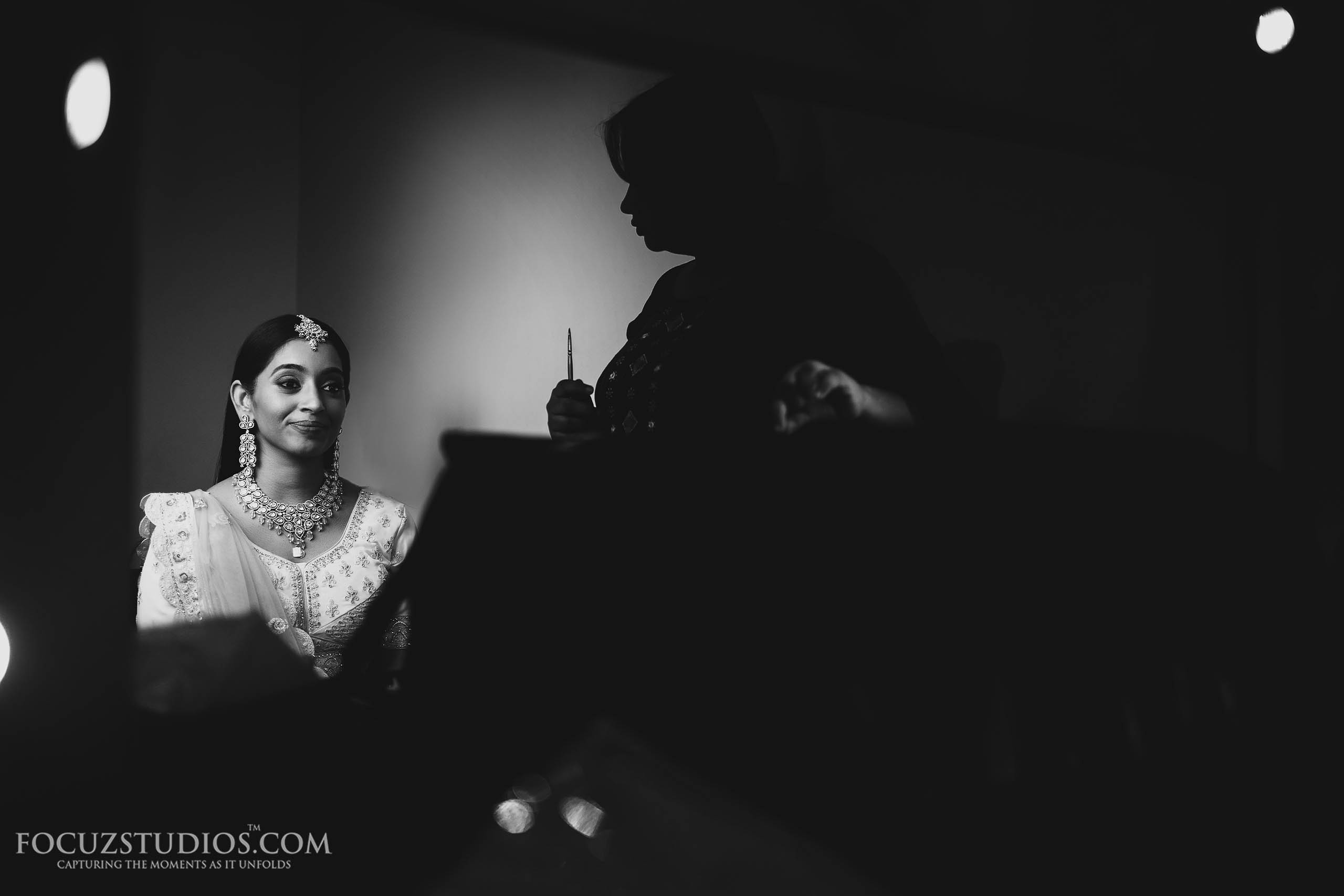 south-indian-bride-getting-ready-candid-wedding-photography-9