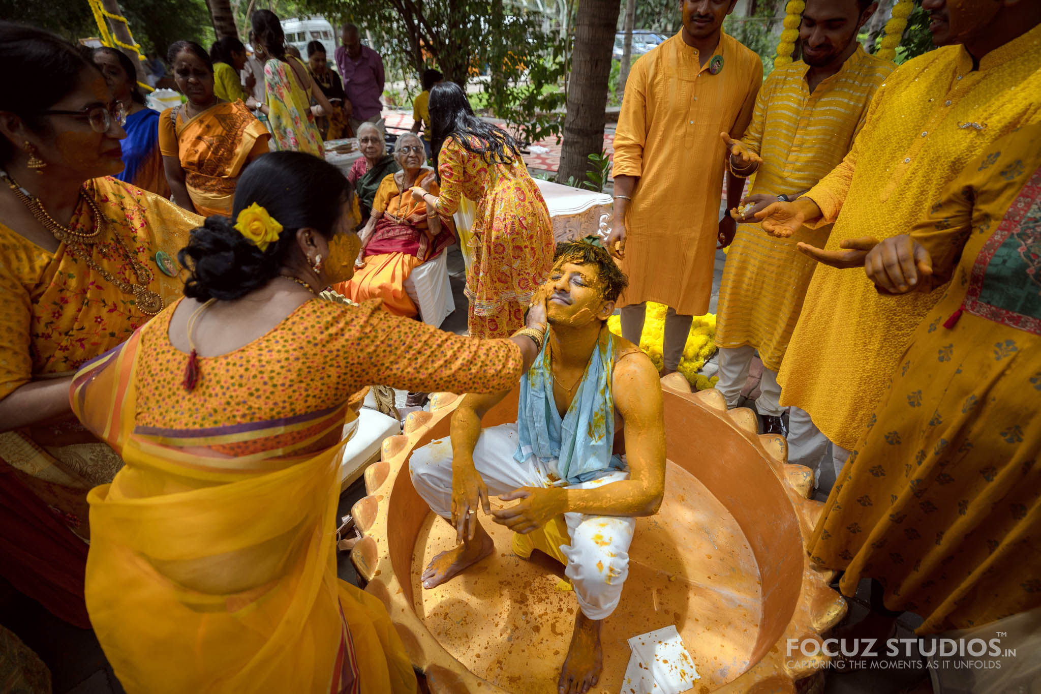 brahmin-groom-photos-haldi-ceremony-coimbatore-19