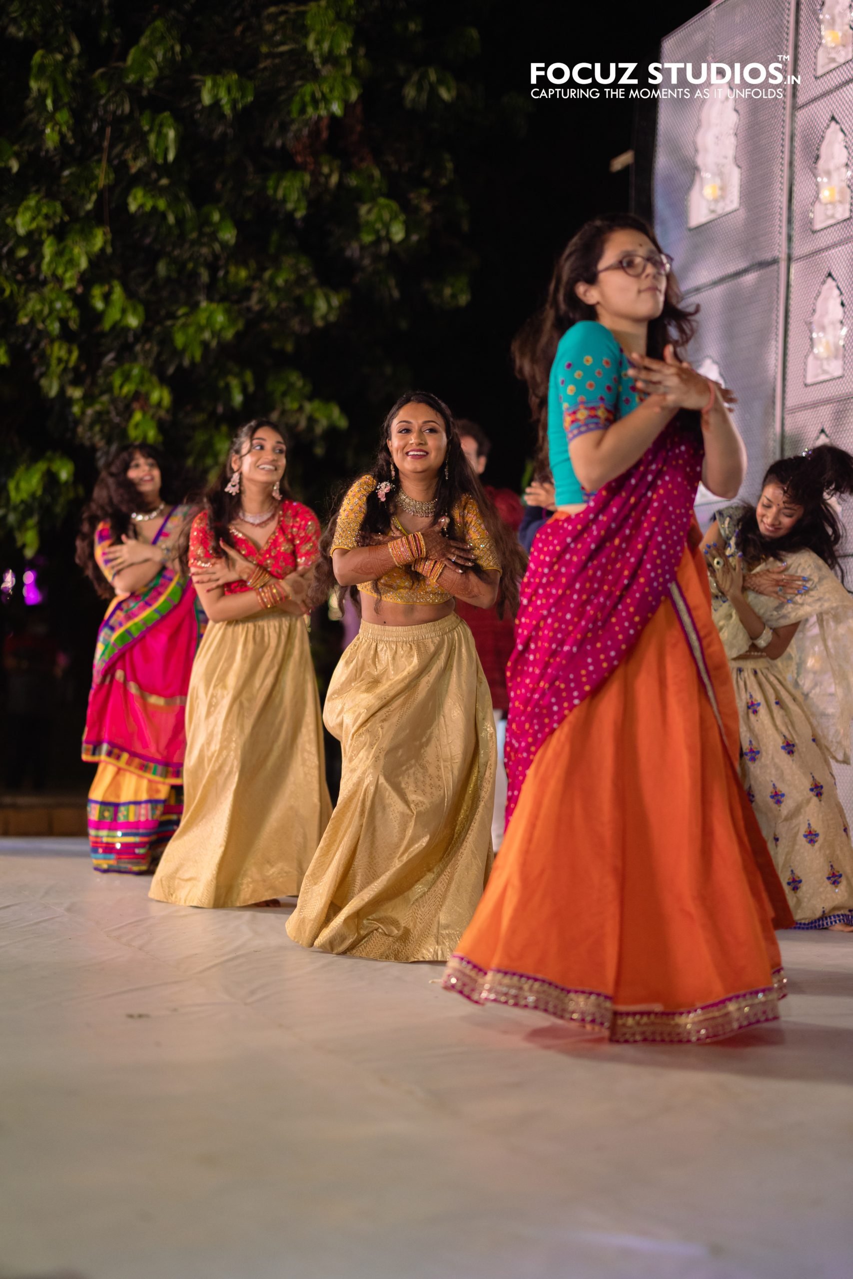 Nikita performing traditional dance during Sangeet