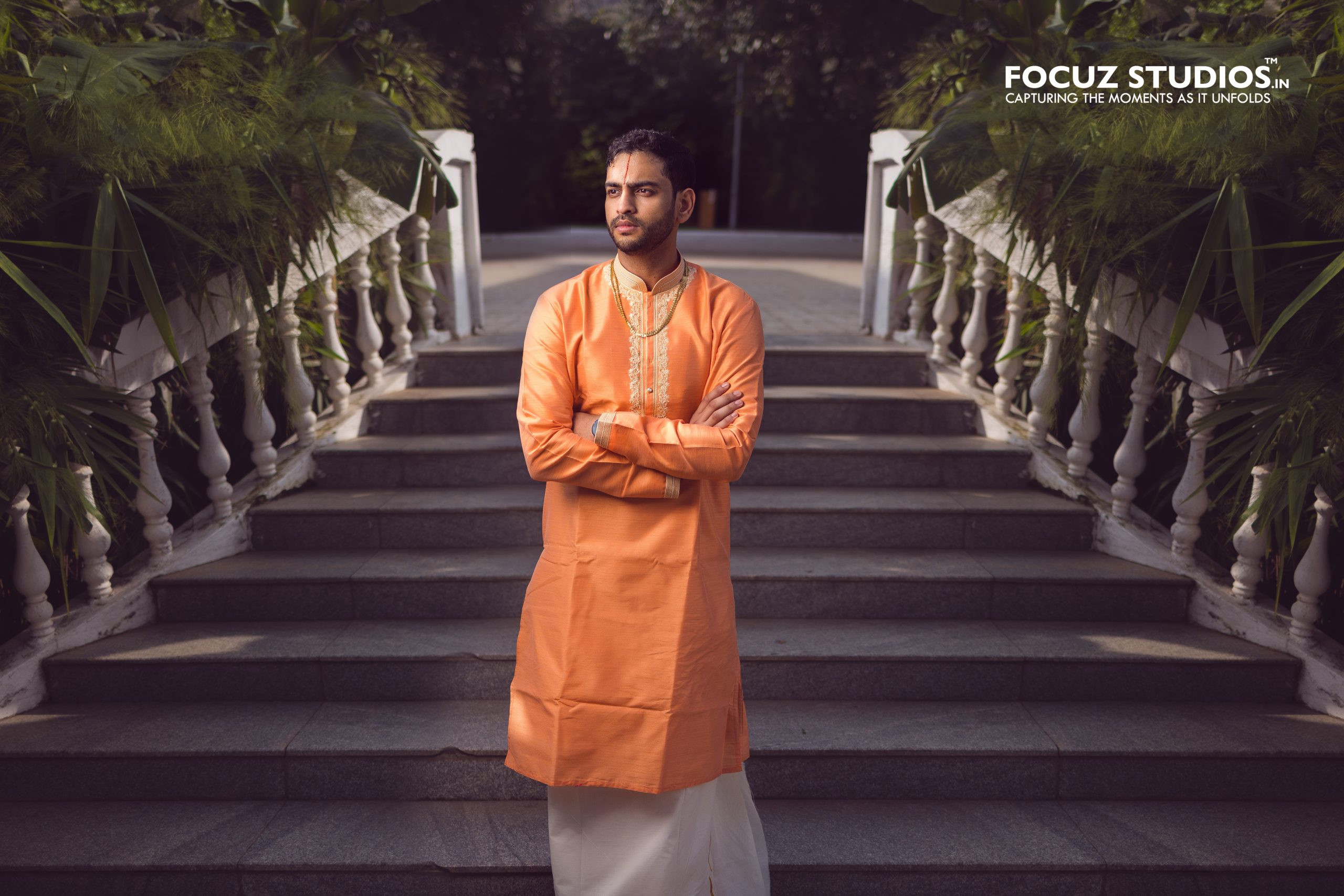Outdoor portrait of the groom