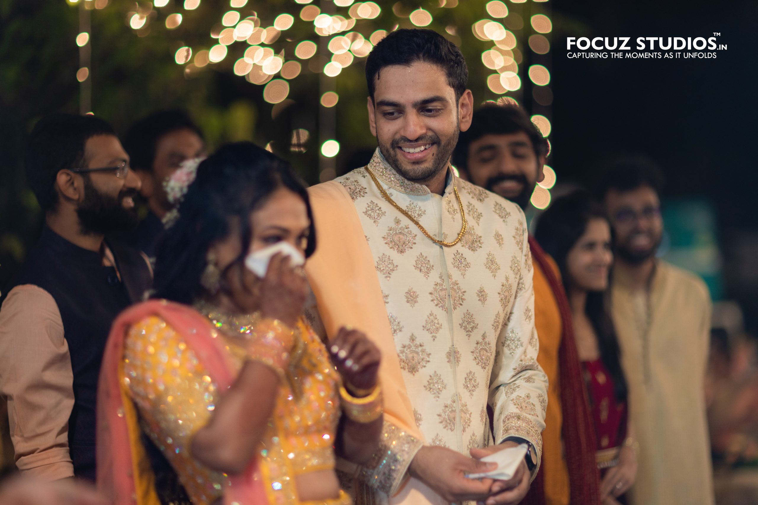 Emotional candid moment of Nikita and Pranav